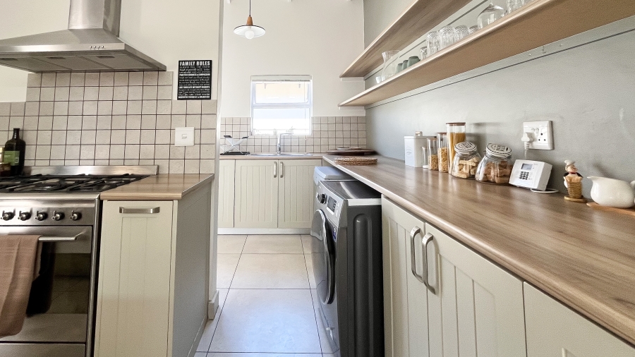 To Let 3 Bedroom Property for Rent in Langebaan Country Estate Western Cape